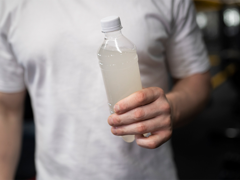 Garrafas Plásticas PET: praticidade, resistência e versatilidade para armazenar e comercializar bebidas