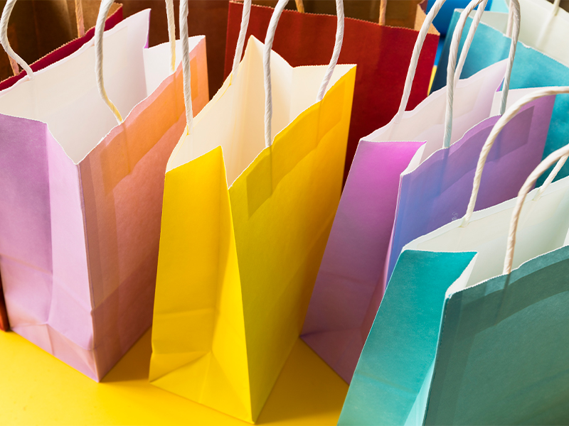 Sacolas de papel: como transformar uma embalagem simples em uma experiência de compra melhor